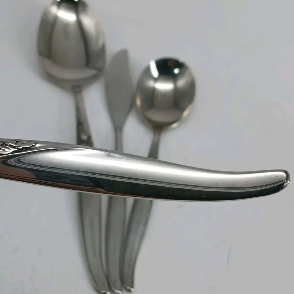 4X Serving Oneida LA ROSE Spoons Sugar Spreader Rogers Premier Stainless